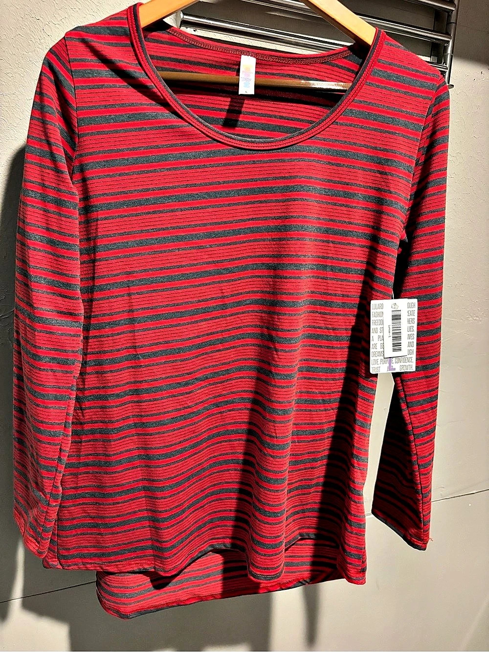 LuLaRoe Lynnae Striped Long Sleeve Top Red & Gray Large